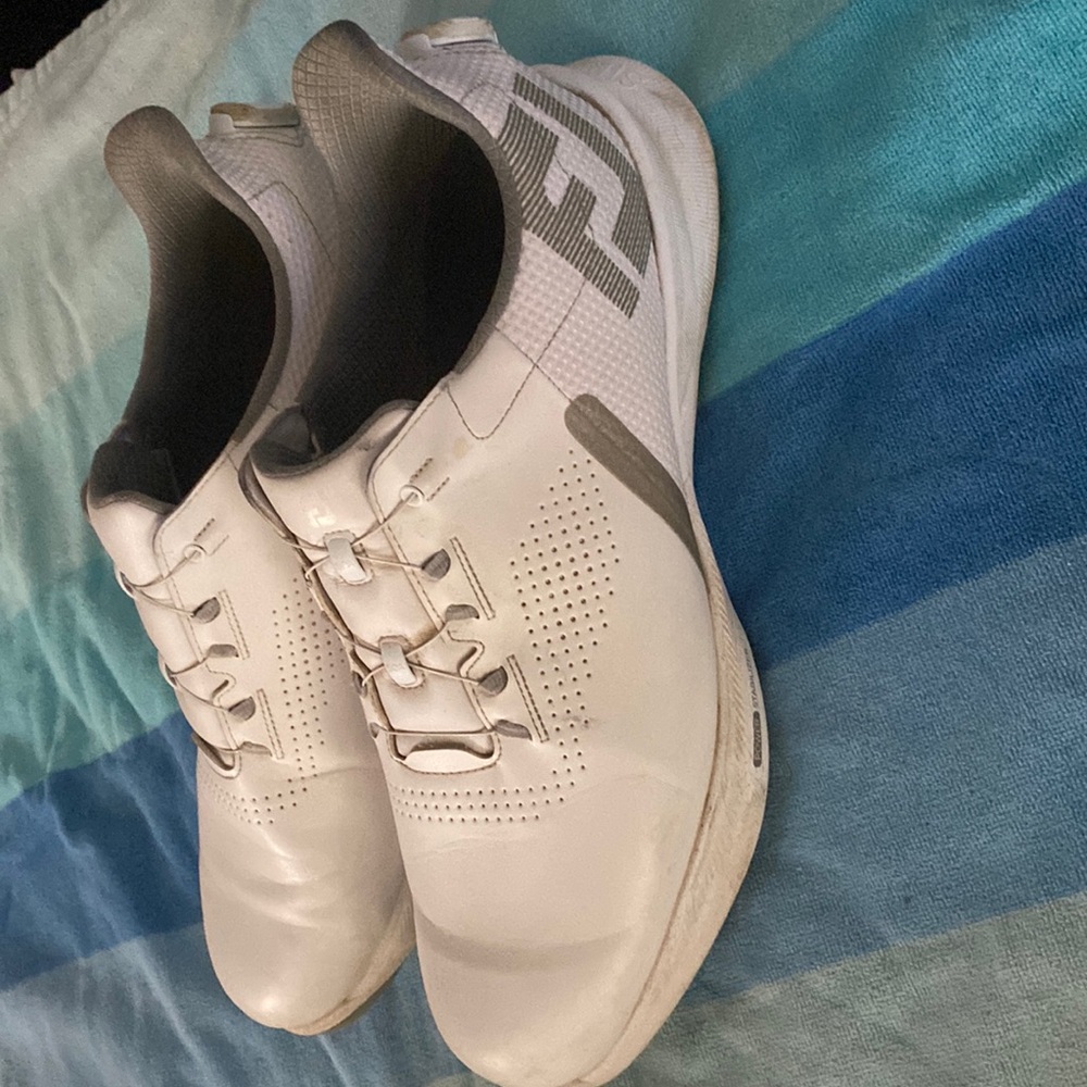 Footjoy men’s 13 golf shoes